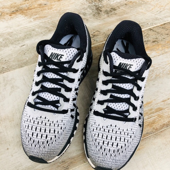 🦡📍SOLD📍Zoom odyssey 🦡Used few times - Picture 2 of 7